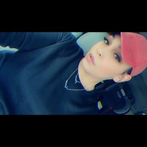 Meet your Posher, Talazia